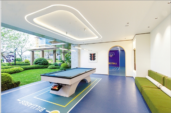 1945285458408964104_1280px